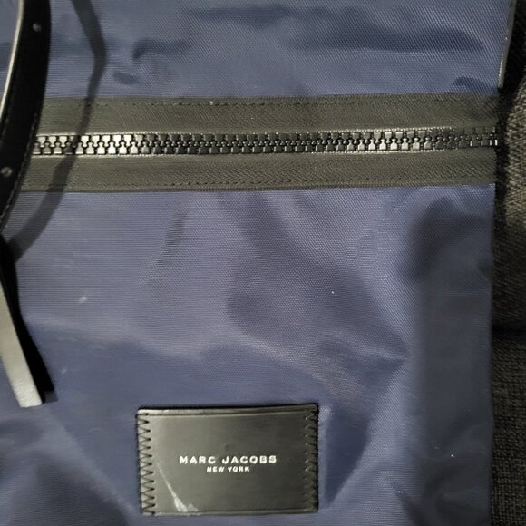 Marc Jacobs Dark Blue Messenger Bag - Picture 4 of 8